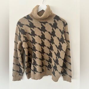 Soya concept Houndstooth Patterned Turtleneck Sweater sz Medium